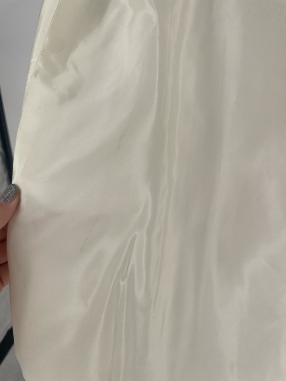 1960s Empire Waist Classic Short Sleeve Wedding Dress W/ Bow Waist & Petticoat - Picture 15 of 16
